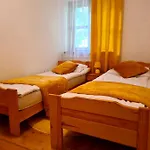 Szklarski Dworek Hotel *