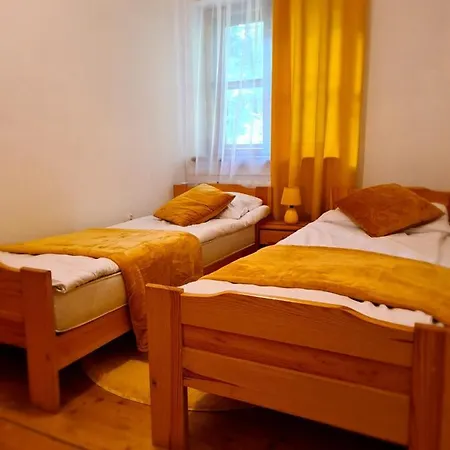 Szklarski Dworek 호텔 *