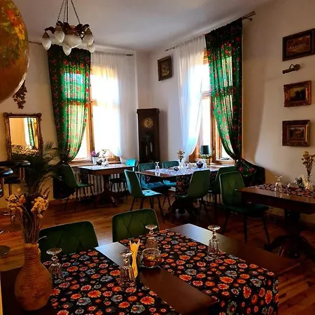 Szklarski Dworek 酒店