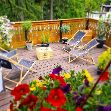 Szklarski Dworek Guest house *