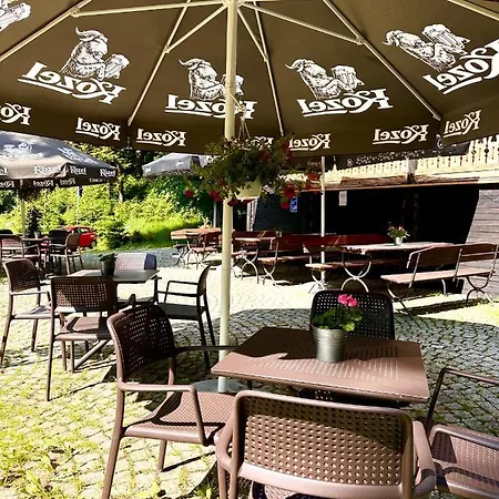 酒店 Szklarski Dworek 斯克拉斯卡波伦巴