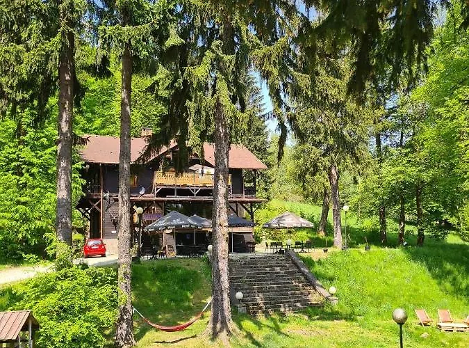 Szklarski Dworek * Sklářská Poruba